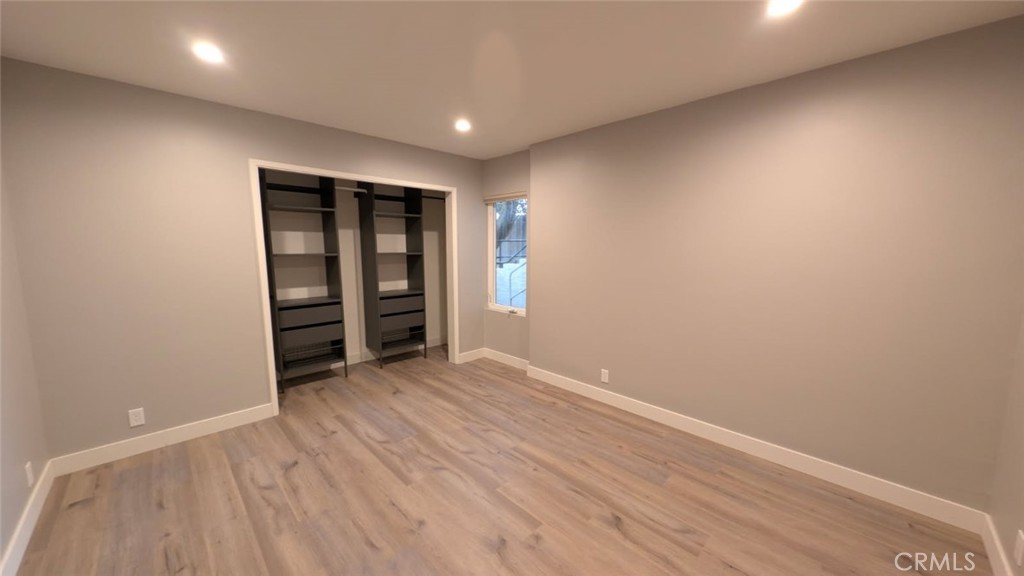 215 Lower Cliff Dr C