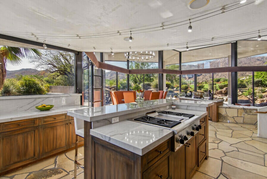 118 Kiva Drive