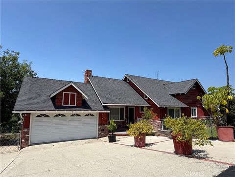 Photo of 513 Camino de Gloria, Walnut, CA 91789 (MLS # WS26095268)