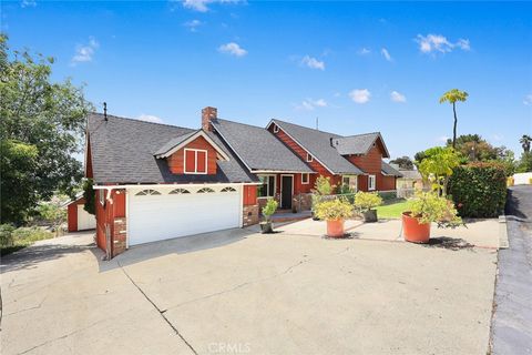 Photo of 513 Camino de Gloria, Walnut, CA 91789 (MLS # WS26095268)