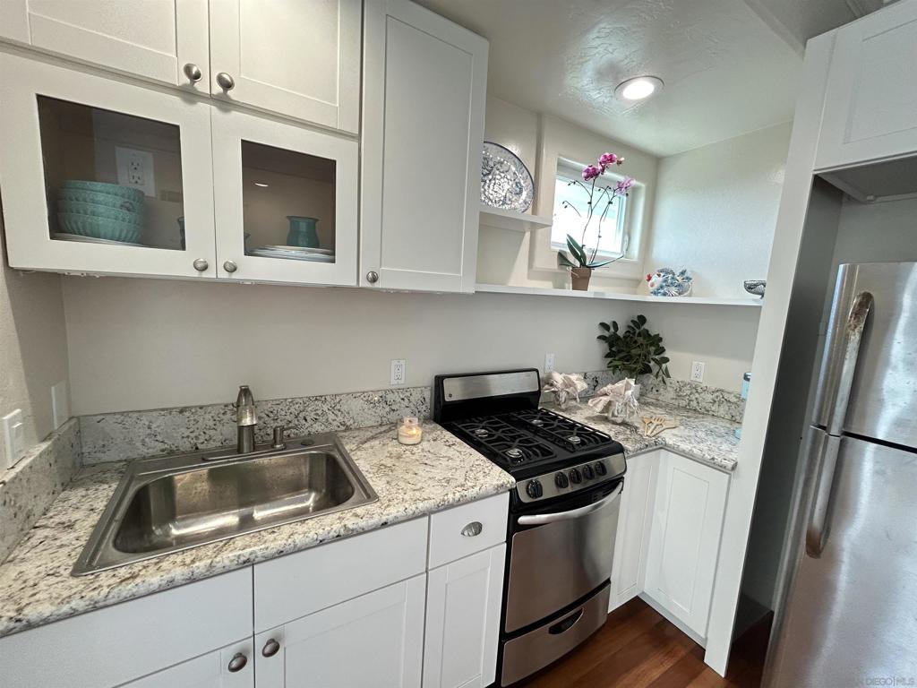 2510 Montgomery B