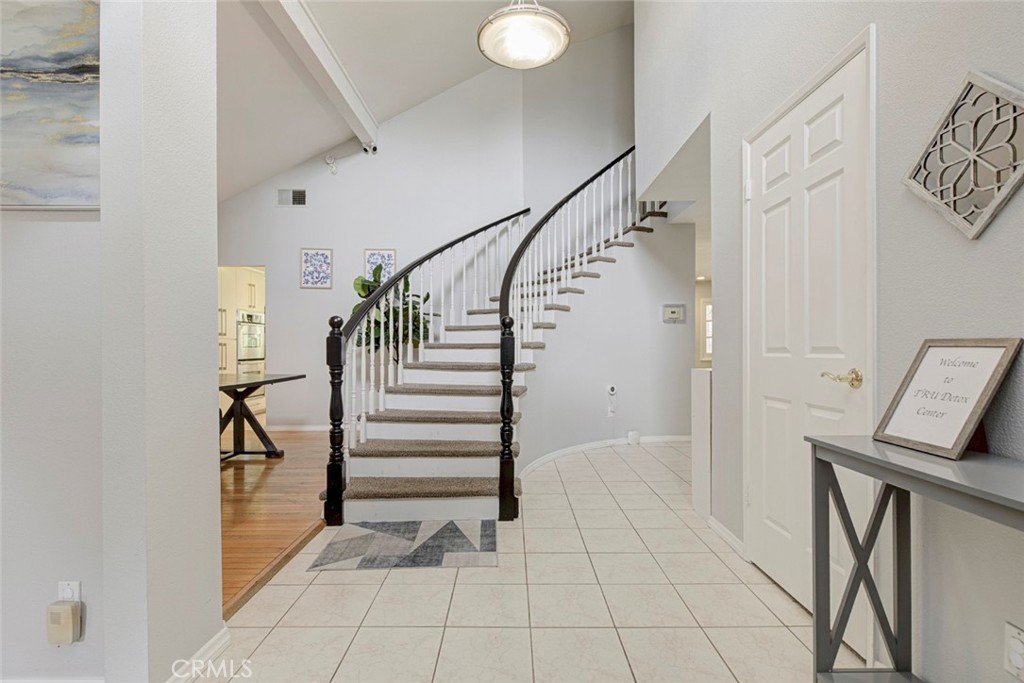 10437 Sunnybrae