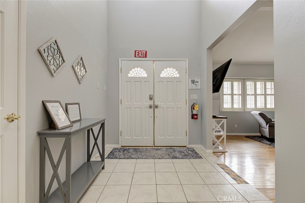 10437 Sunnybrae