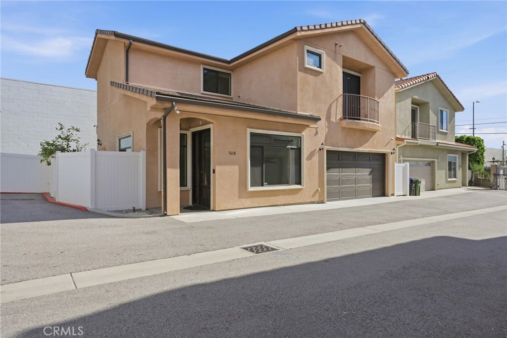 7608 Ani Way, North Hollywood CA 91605