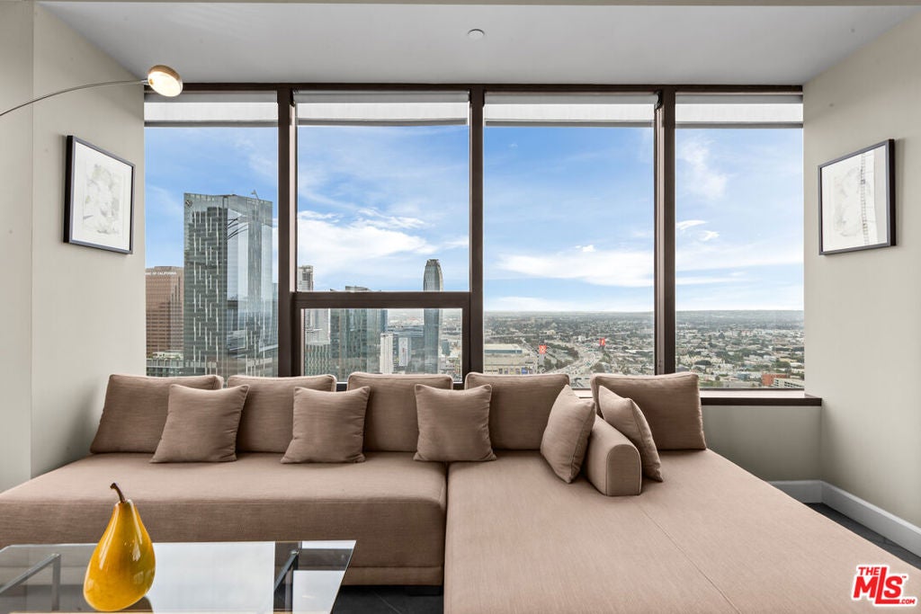 1100 Wilshire Boulevard 2411