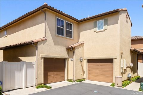 Property photo of 352 Golden Bear Ln, Upland, CA 91786