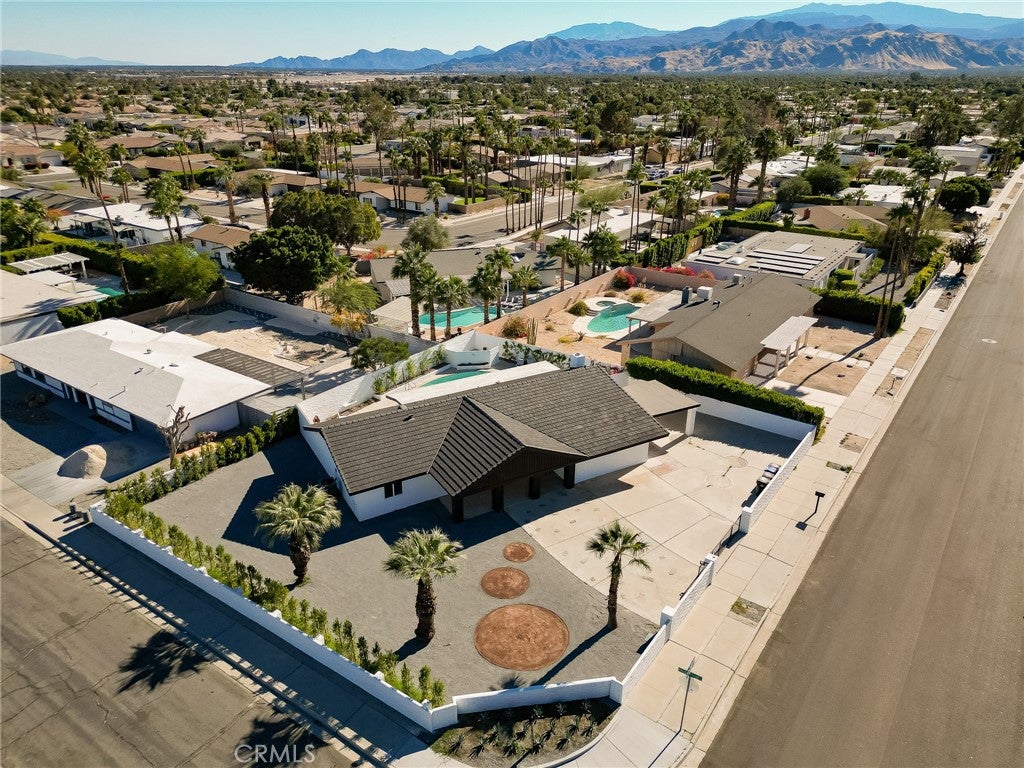 2480 N Aurora Drive