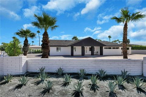 Photo of 2480 N Aurora Drive, Palm Springs, CA 92262 (MLS # IG25269978)
