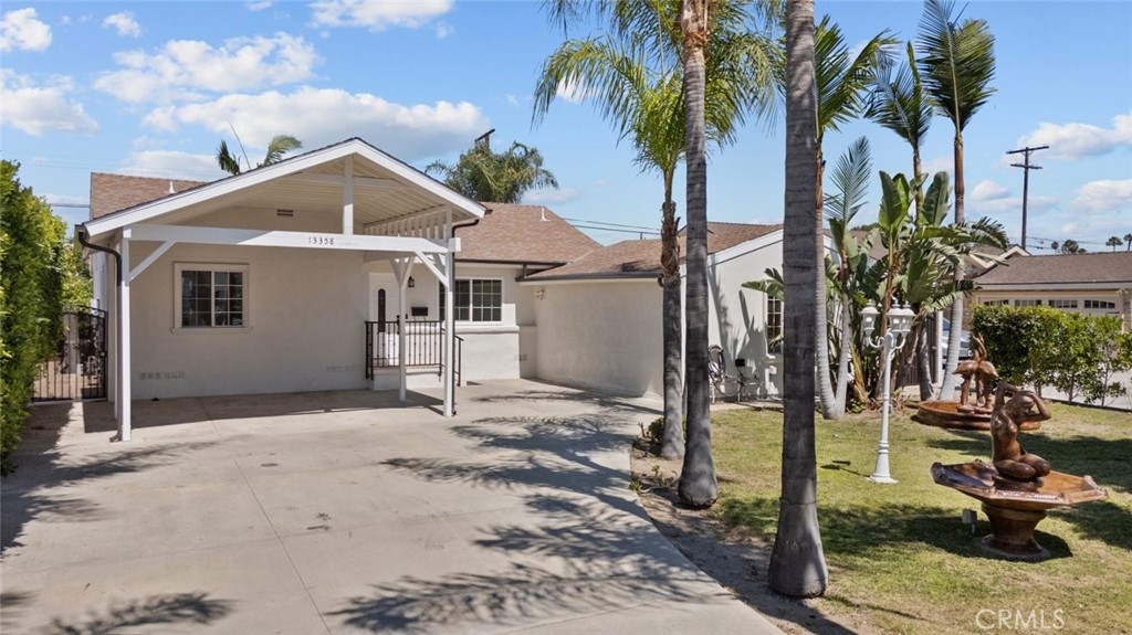 Now available for lease, this beautifully updated single-story residence offers 3 spacious bedrooms, 2.5 bathrooms, and approximately 1,636 square feet of modern interior living space. Tucked into a quiet residential street in North Hollywood, this home blends timeless charm with fresh upgrades throughout.
Inside, enjoy wide-plank flooring, recessed lighting, and a bright open layout that flows from the inviting living area to a sleek, modern kitchen featuring stainless steel appliances, custom cabinetry, and quartz-style countertops. The versatile floor plan offers plenty of flexibility for daily living and entertaining.
The primary suite is thoughtfully positioned for privacy and includes its own bathroom, while the additional bedrooms are generous in size. A dedicated laundry area and updated bathrooms complete the interior.
Outdoors, oversized driveway, covered front entry, and landscaped yard offer added convenience and curb appeal. This exceptional lease opportunity is centrally located near schools, shopping, dining, studios, and commuter routes—perfect for those seeking comfort and accessibility in the heart of the Valley.