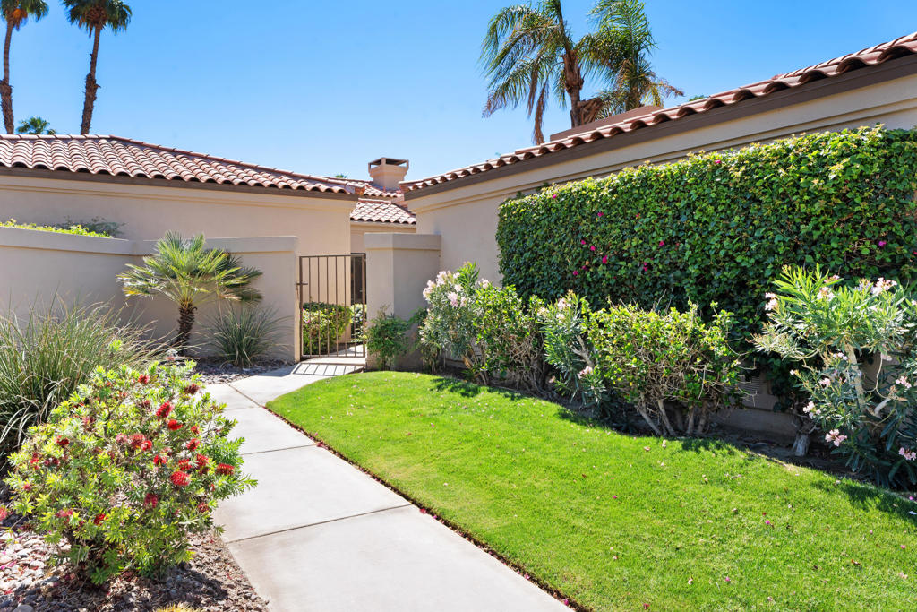 76651 Begonia Lane