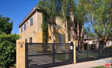 Photo of 4447 Calhoun Avenue, Sherman Oaks, CA 91423 (MLS # 25591993)