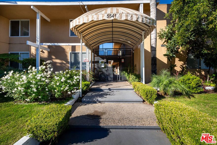 Discover comfort and convenience in this beautiful studio apartment, perfectly situated in a well-maintained gated community in the heart of Encino. This bright and inviting unit features a full bath and offers a peaceful garden courtyard with a tranquil fountain, secure intercom entry, and gated parking for your peace of mind. Ideally located just north of the 101 Freeway between White Oak and Lindley Avenue, you'll be minutes from Ventura Boulevard's top dining, shopping, and entertainment. Enjoy nearby recreational spots like the Encino Balboa Golf Course and quick access to both the 101 and 405 freeways for an easy commute. A perfect blend of charm, location, and value welcome home!