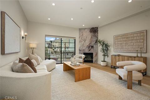 Photo of 8788 Shoreham DR, West Hollywood, CA 90069 (MLS # BB26102331)