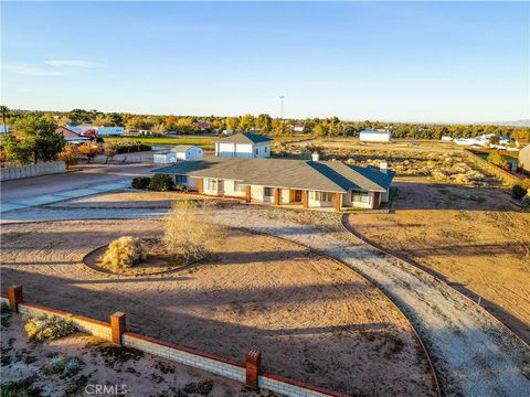 14032 Tioga Street Oak Hills CA 92344