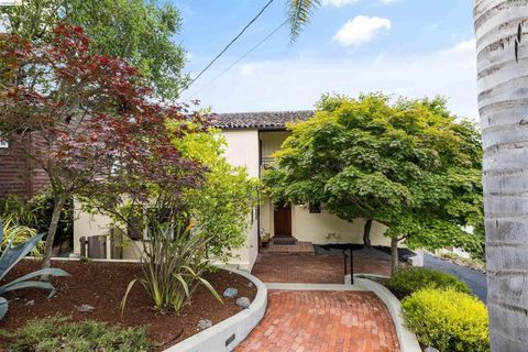 Photo of 1530 Campus Dr DR, Berkeley, CA 94708 (MLS # 41133699)