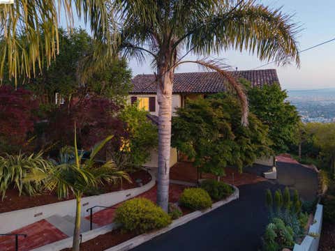Photo of 1530 Campus Dr DR, Berkeley, CA 94708 (MLS # 41133699)