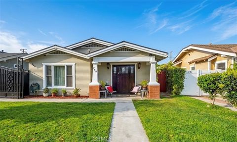 Photo of 743 Ohio Ave, Long Beach, CA 90804 (MLS # PW26069340)