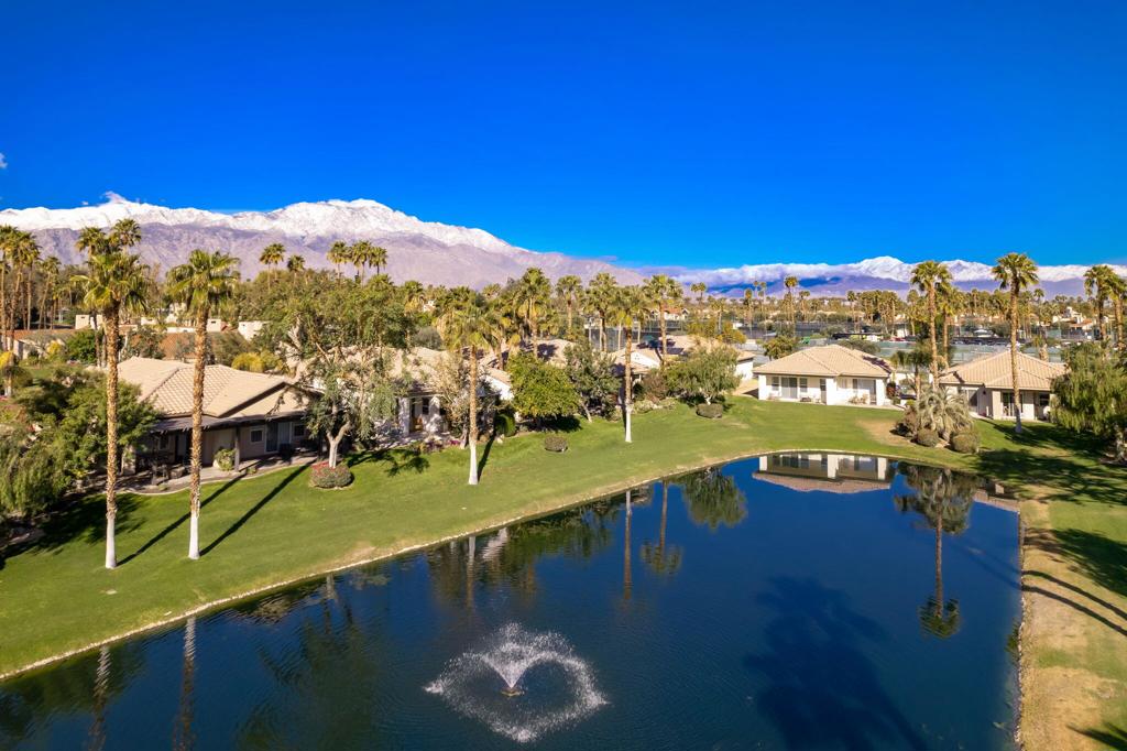 Mission Hills/Lake Front - Residential