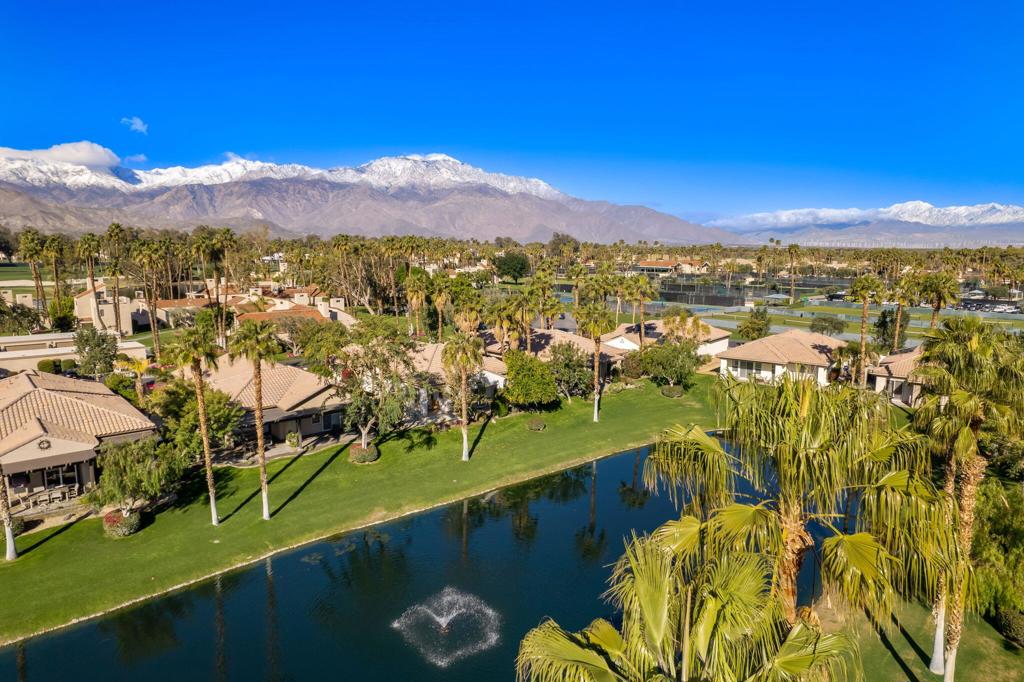 Mission Hills/Lake Front - Residential