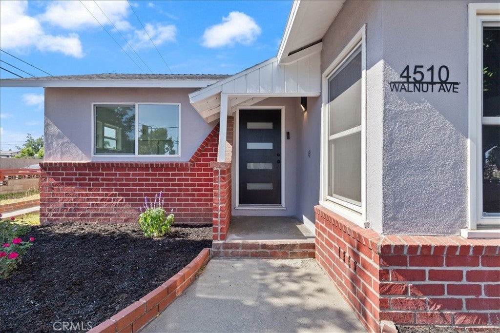 4510 Walnut