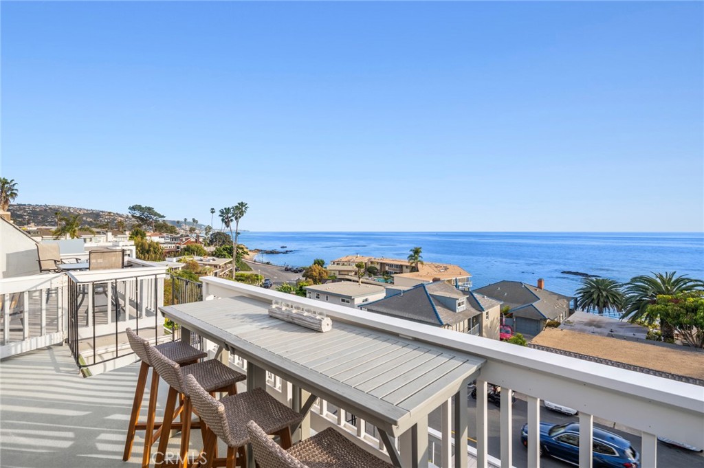 716 Cliff Drive