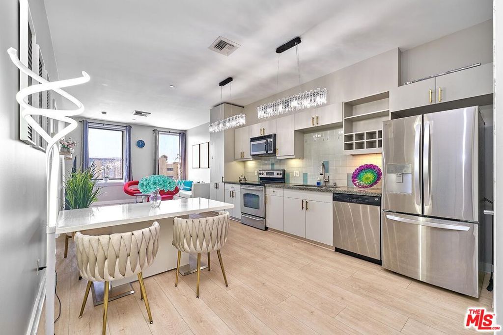 3810 Wilshire Boulevard 408