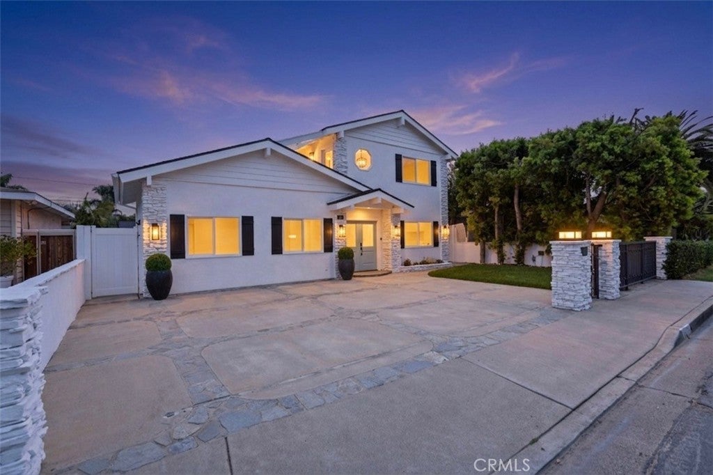 394 Magnolia Street