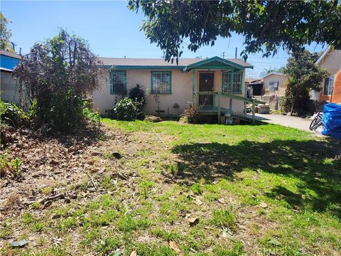 2036 E Shauer Street Compton CA 90222