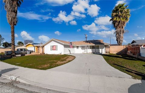 640 vista de loma hemet ca 92543