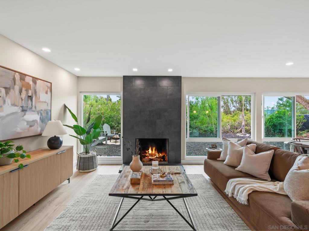 14793 Penasquitos Dr