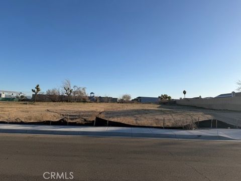 Photo of 1 Valencia, Hesperia, CA 92345 (MLS # HD26021466)