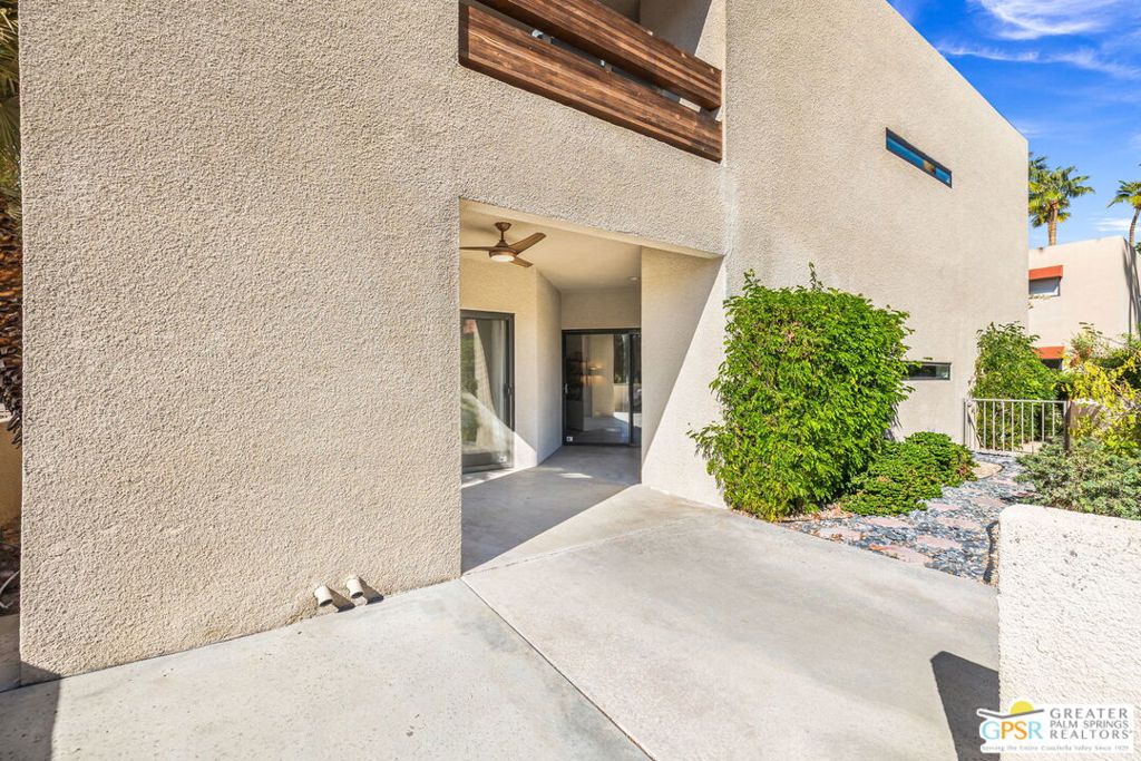 Villa Caballeros - Residential