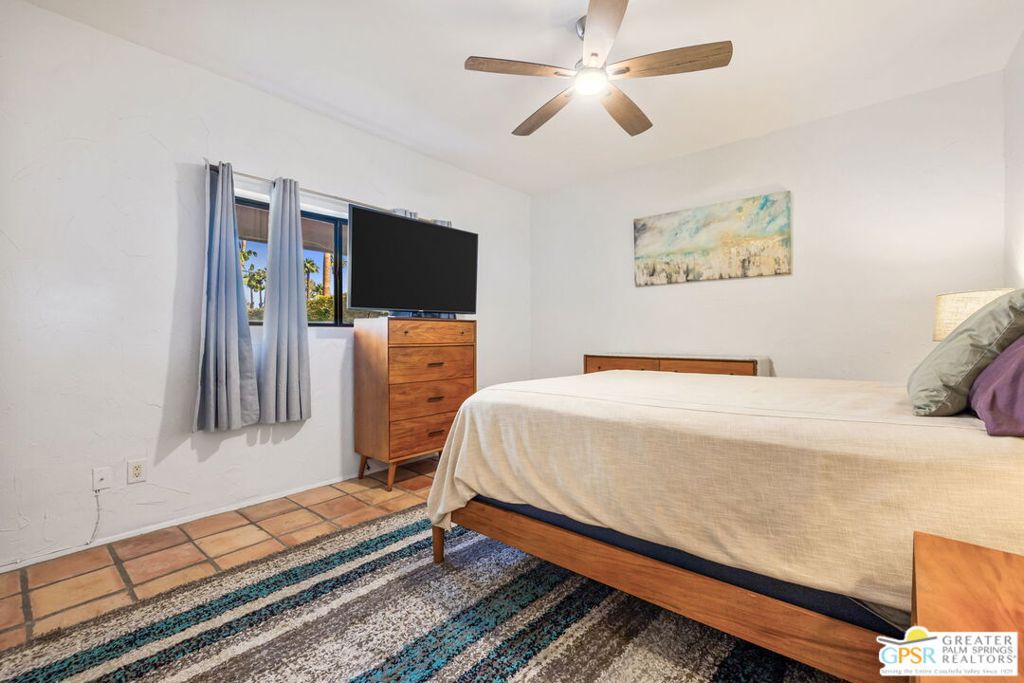 Villa Caballeros - Residential