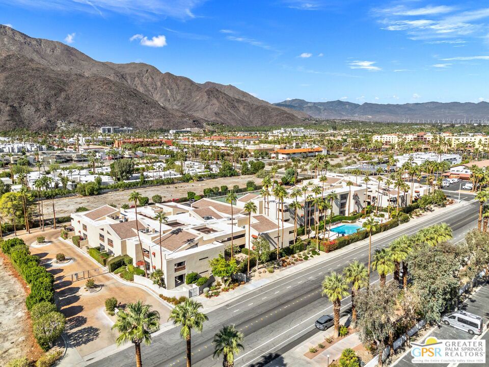 Villa Caballeros - Residential