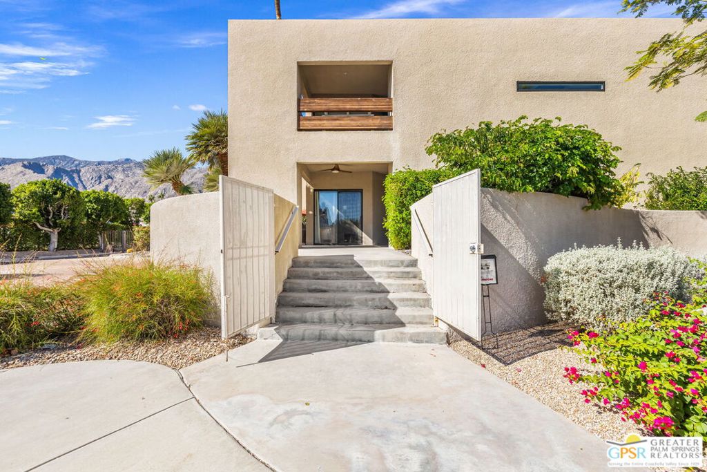 Villa Caballeros - Residential