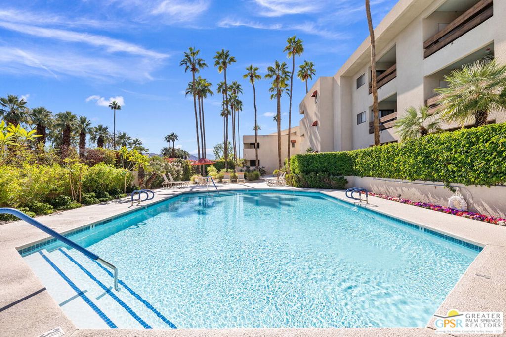 Villa Caballeros - Residential