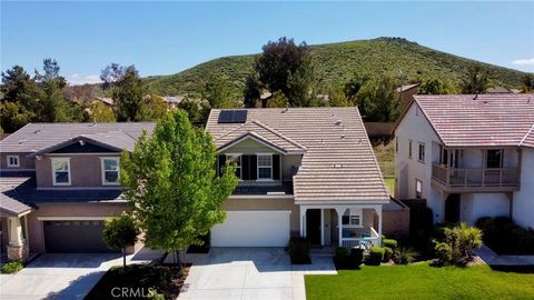 Photo of 31107 Waterton Court, Murrieta, CA 92563 (MLS # OC26081182)