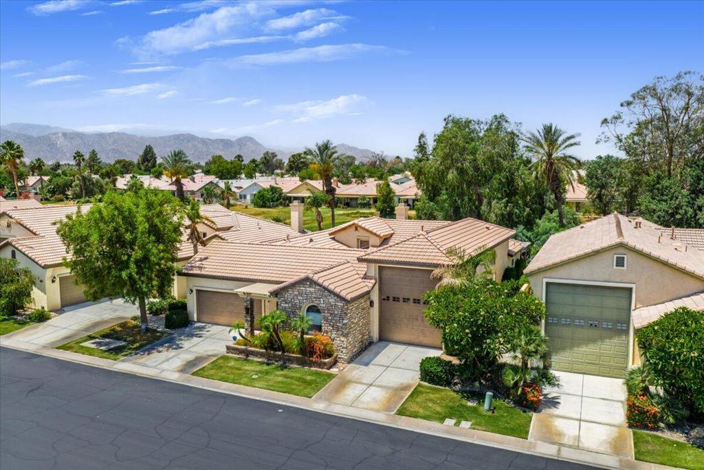 49645 Redford Way