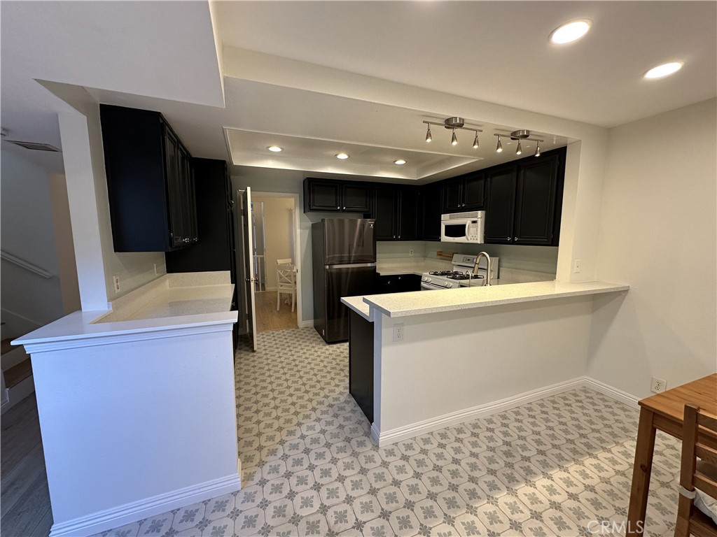 Cambridge Court (CC) - Residential Lease