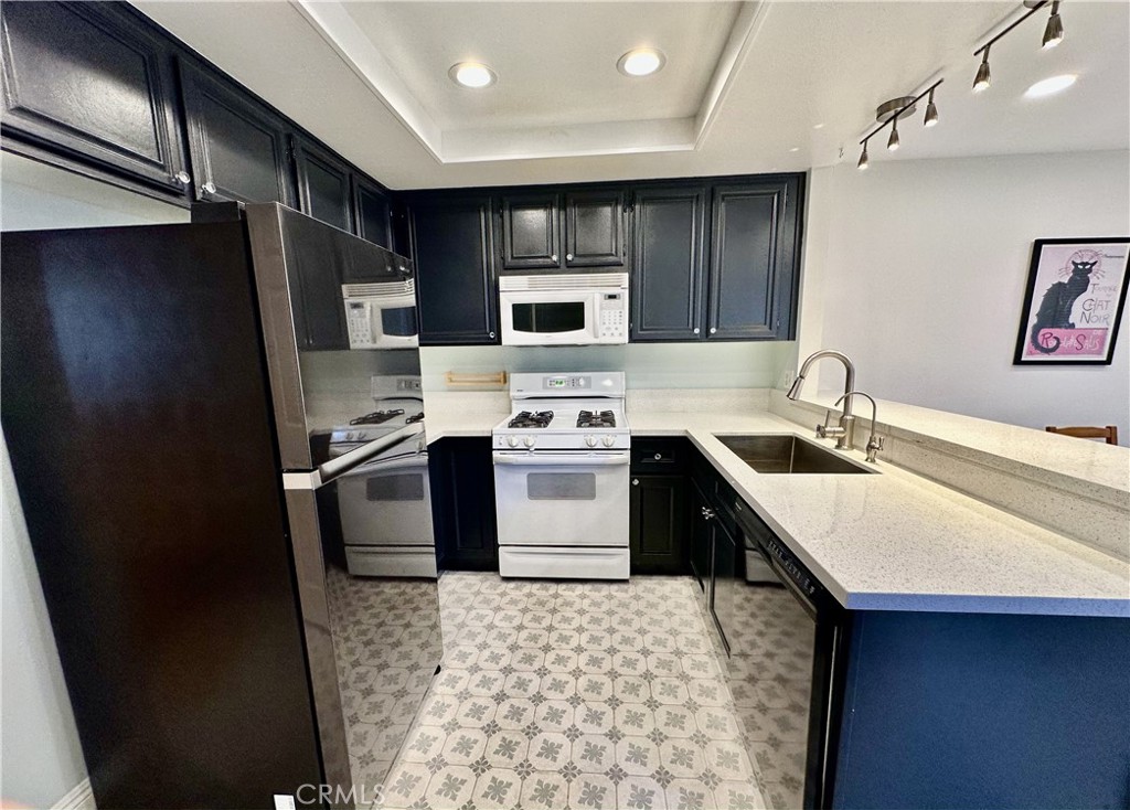 Cambridge Court (CC) - Residential Lease