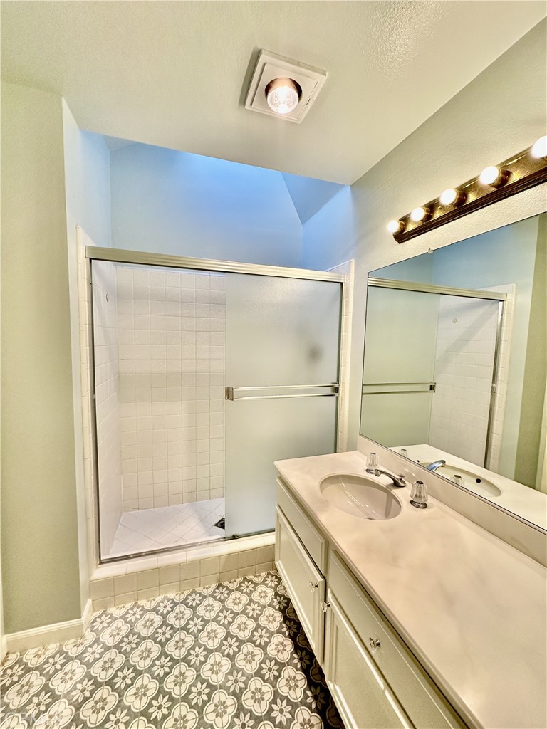 Cambridge Court (CC) - Residential Lease