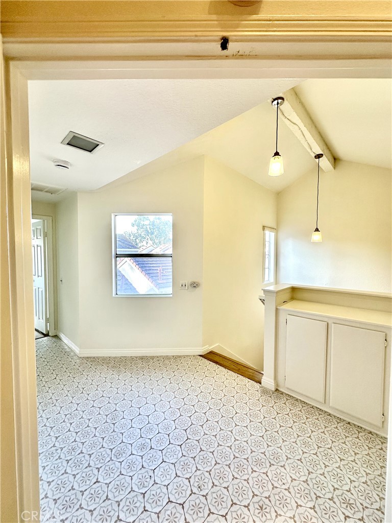 Cambridge Court (CC) - Residential Lease