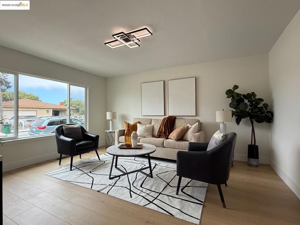 Properties 3 1976 Van Ness St