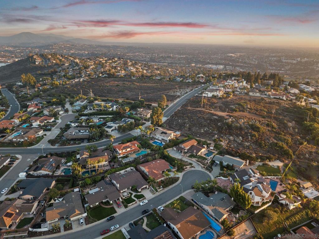 Del Cerro - Residential