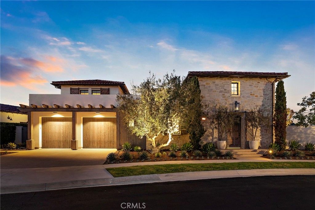 Photo of 17 Water Port Prt, Newport Coast, CA 92657 (MLS # OC26041839)