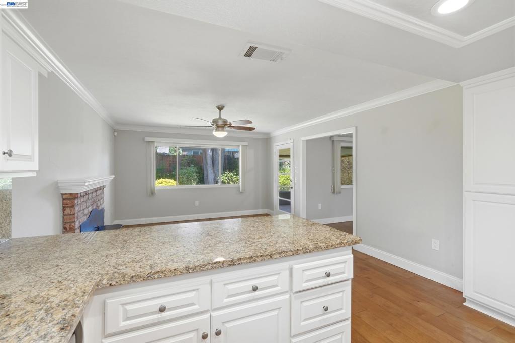 44 Fircrest Ct