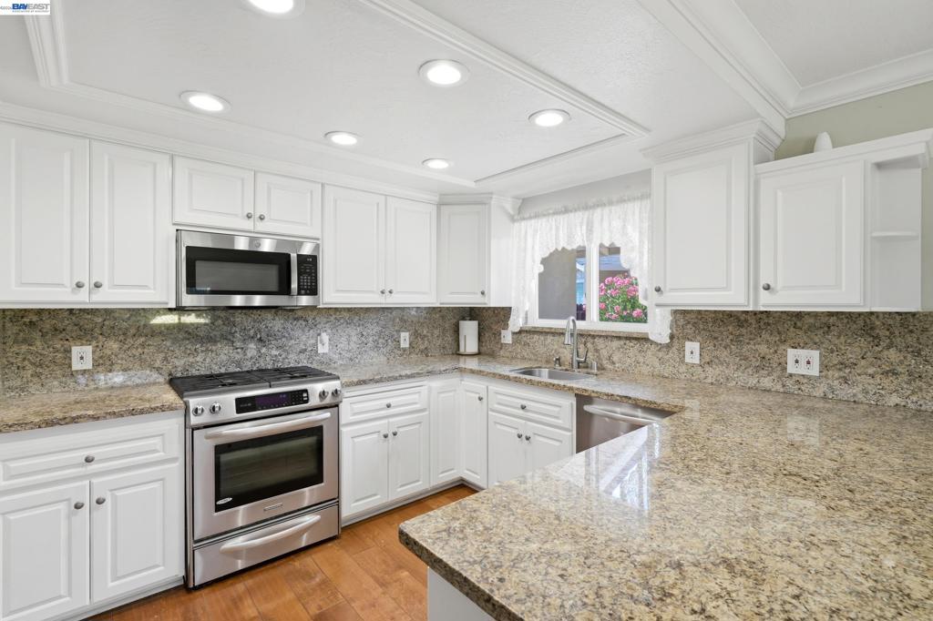 44 Fircrest Ct