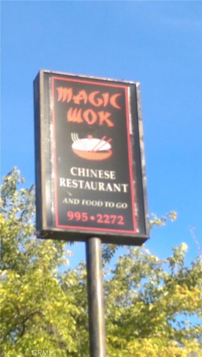 The Magic Wok is a long established Chinese Restaurant. The commercial property is to be sold together.