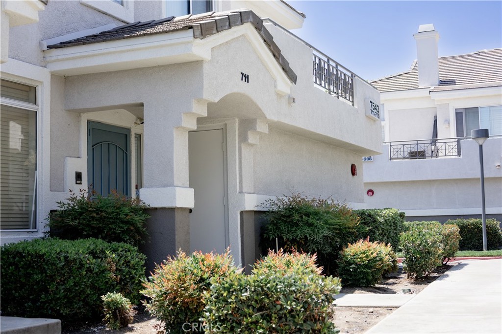 7543 W Liberty Parkway 711