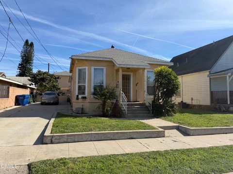 Photo of 321 Walnut Street, Santa Paula, CA 93060 (MLS # V1-36040)